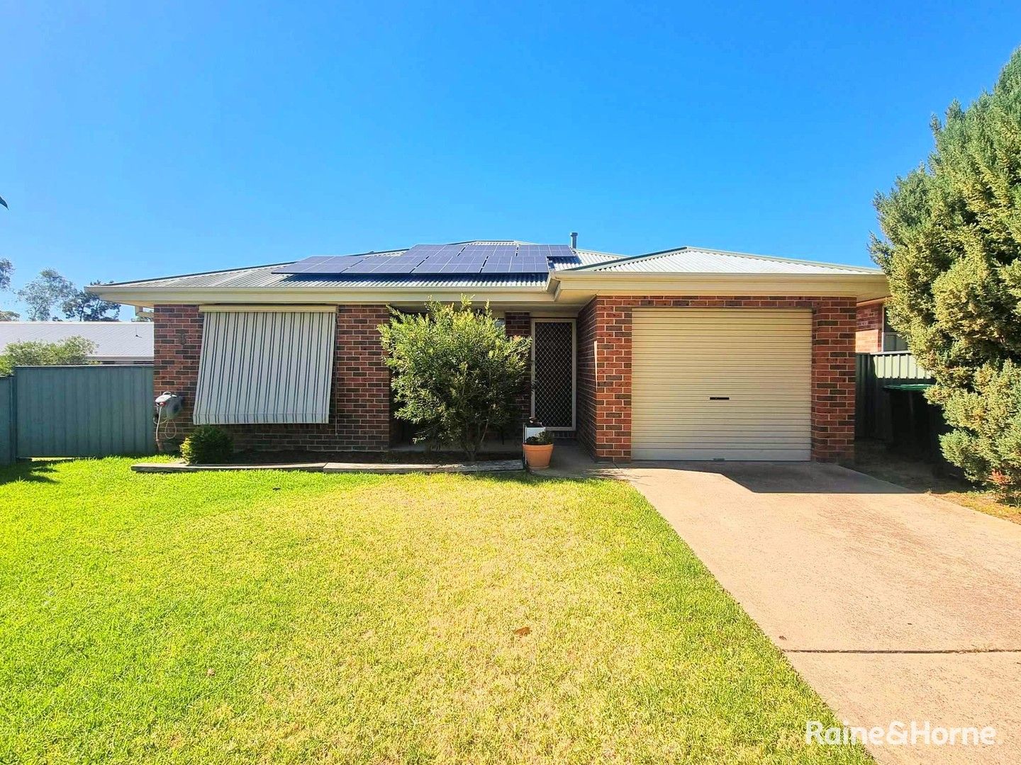 6/3A Sam Place, Young NSW 2594, Image 0