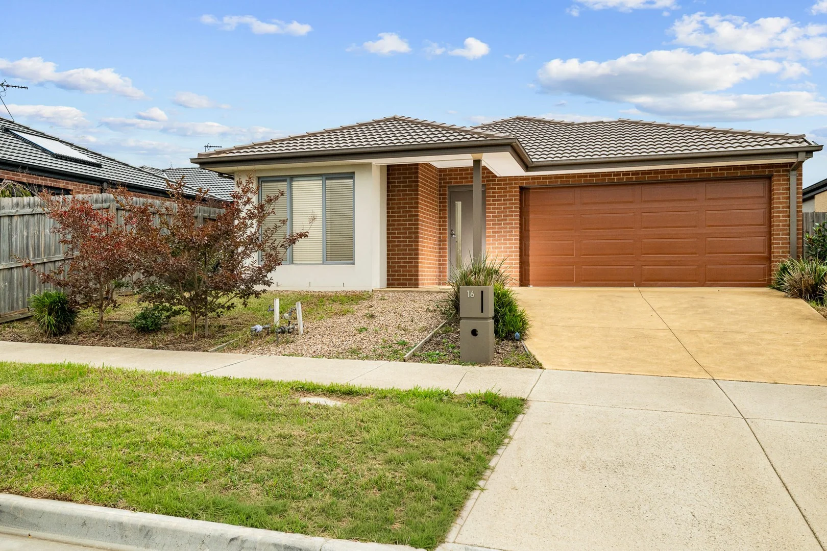16 Silver Oak Way, Mount Duneed VIC 3217