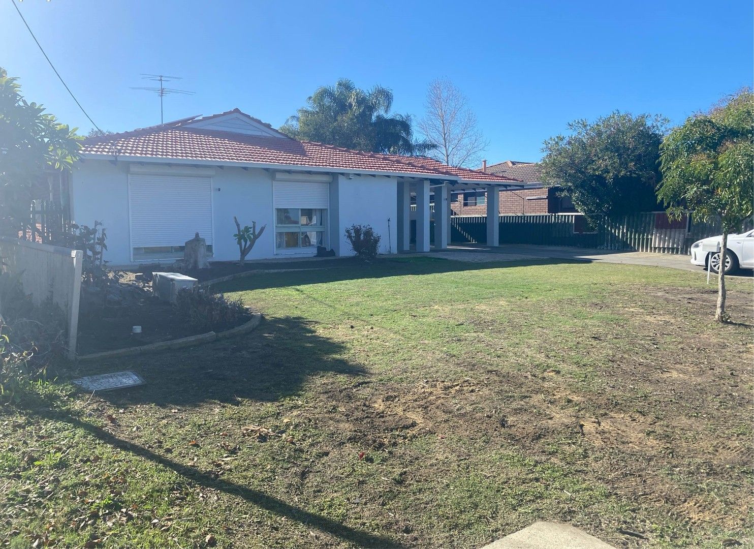4 bedrooms House in 110 Carisbrooke Street MADDINGTON WA, 6109