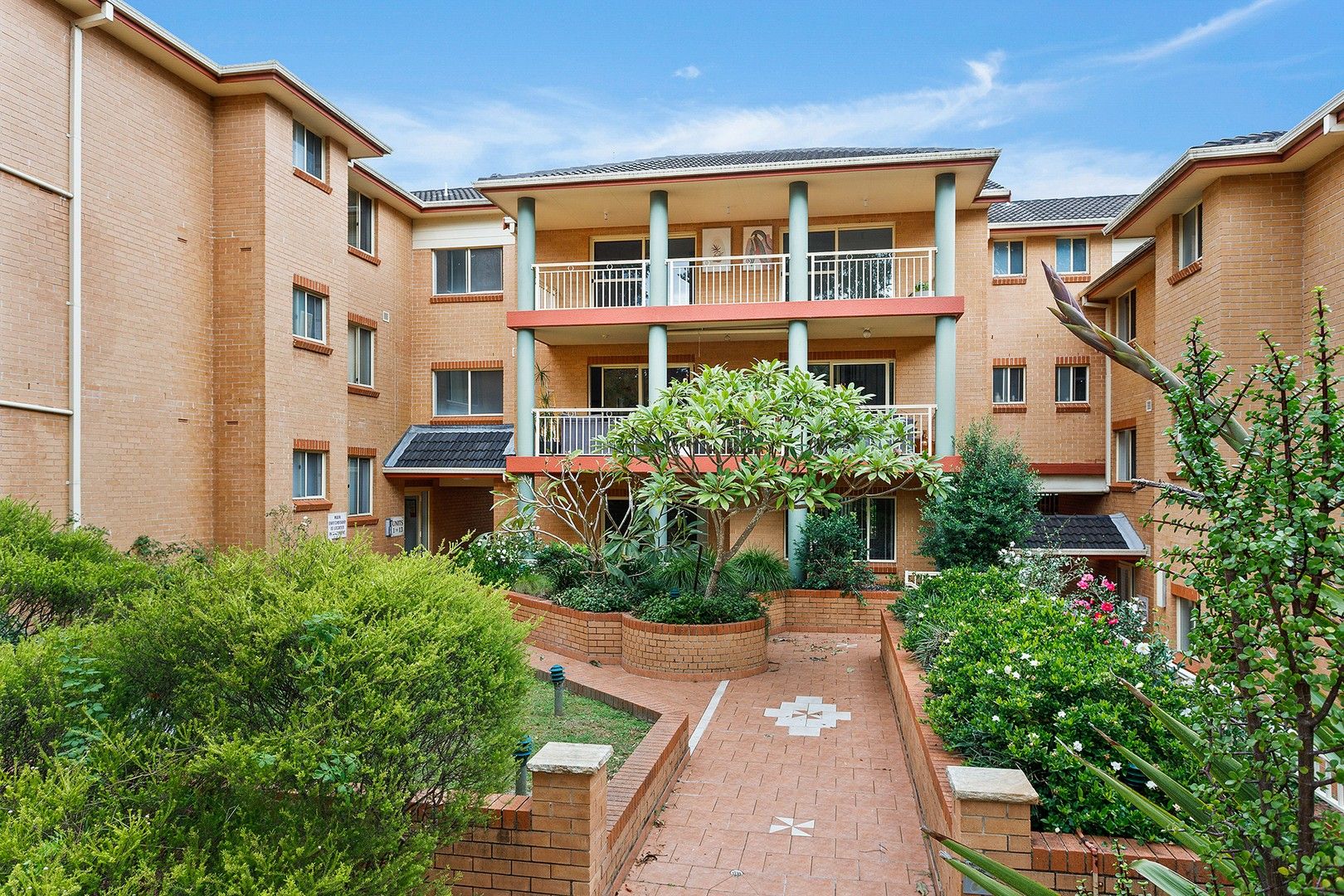 3 bedrooms Apartment / Unit / Flat in 13/8-14 Gibbs Street MIRANDA NSW, 2228