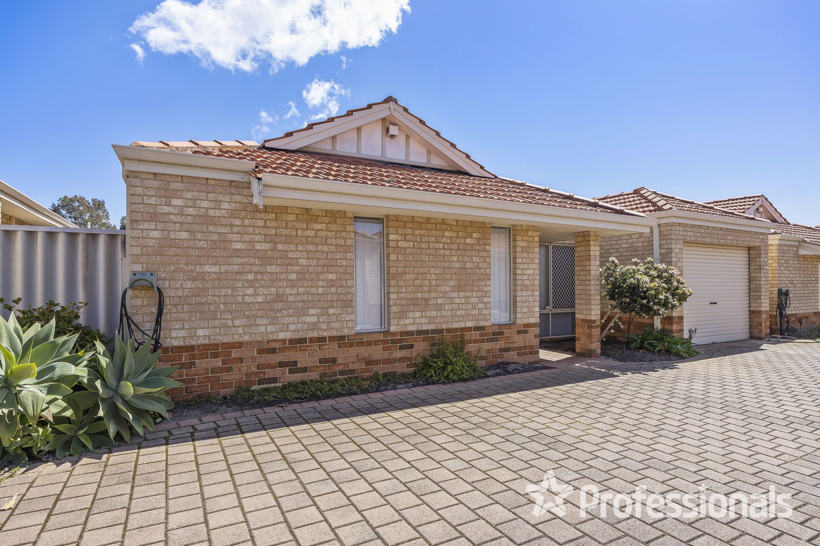 3/7 Shearwater Terrace, Ballajura WA 6066, Image 2