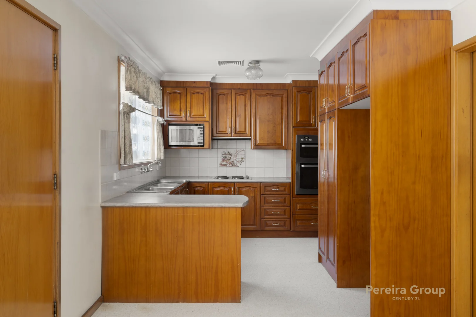 Additional image 5 of 23 Kooloona Crescent, Bradbury NSW 2560