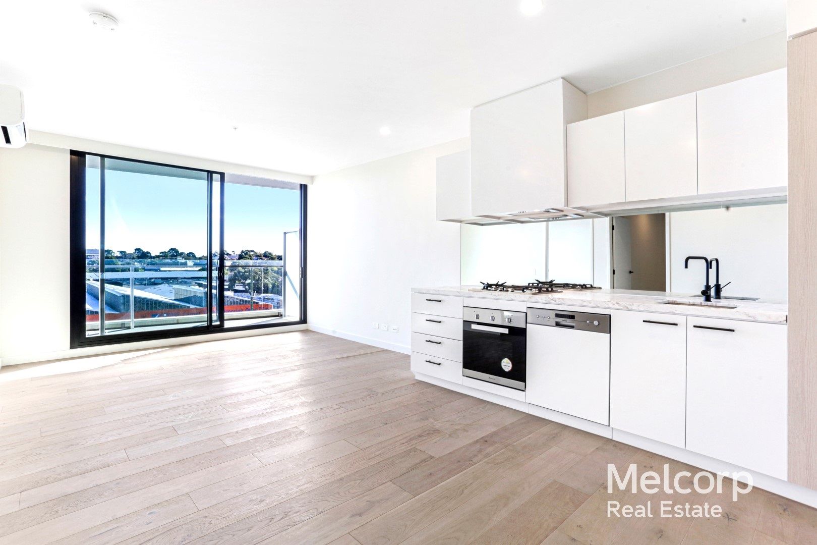 2 bedrooms Apartment / Unit / Flat in 2203/864 Blackburn Road CLAYTON VIC, 3168