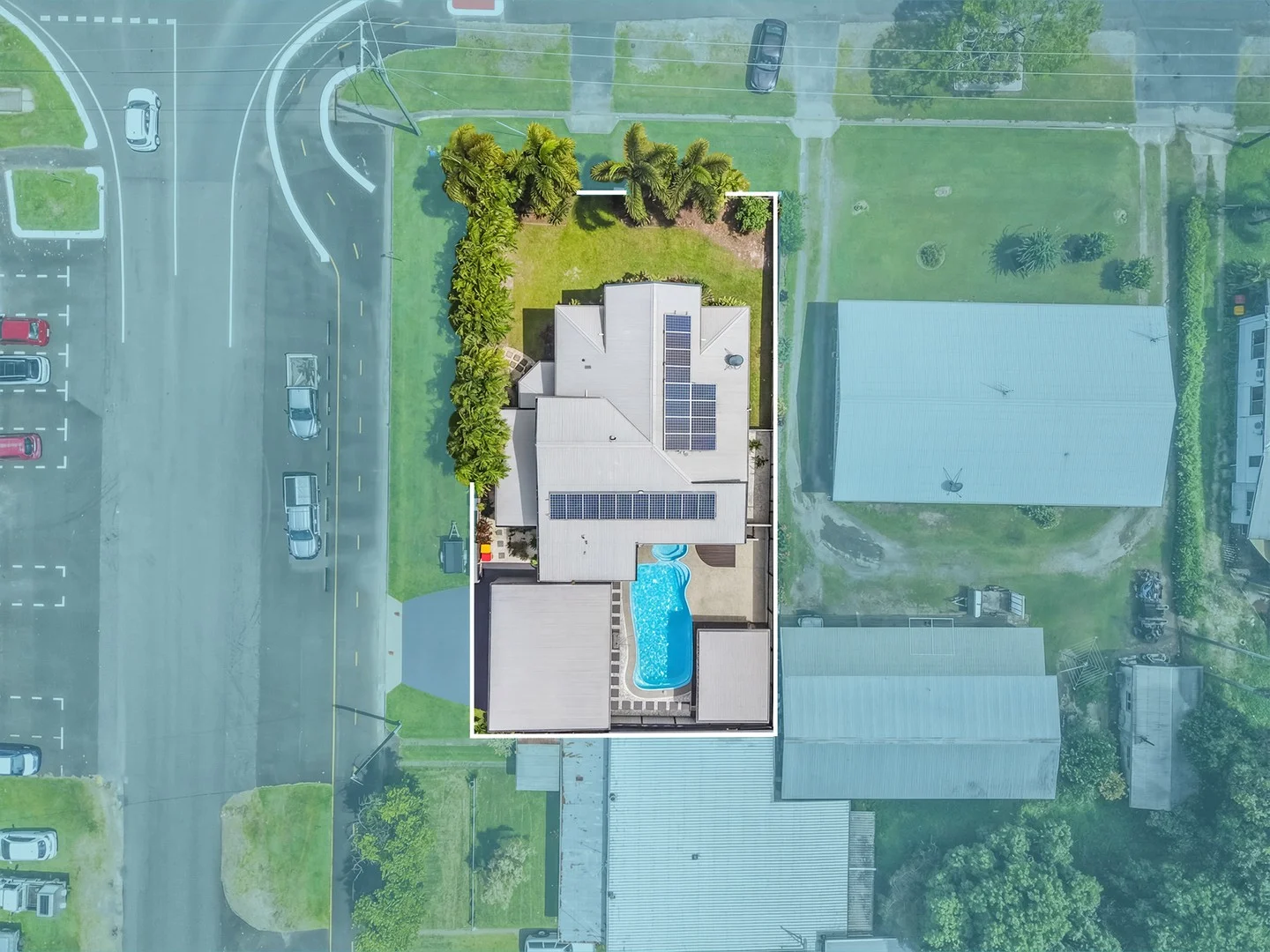 Primary image of 48-50 Tills Street, Westcourt QLD 4870