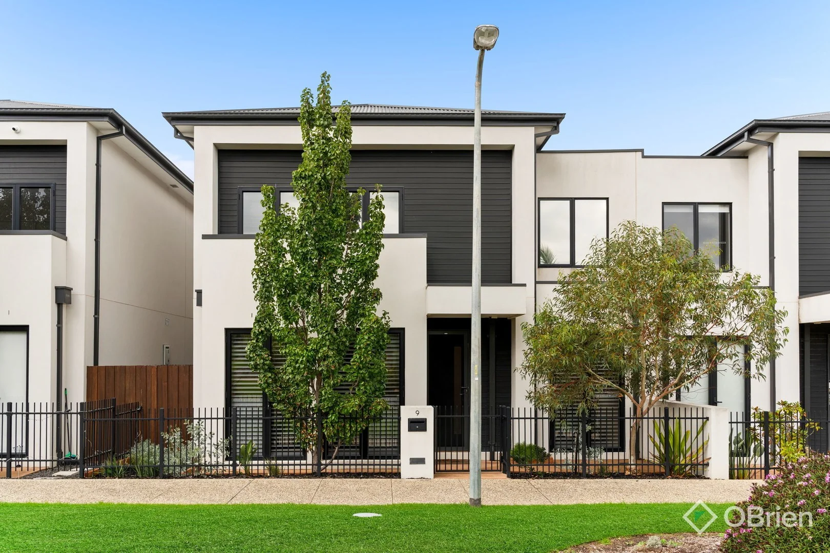 Primary image of 9 Fawkner Walk, Clyde North VIC 3978