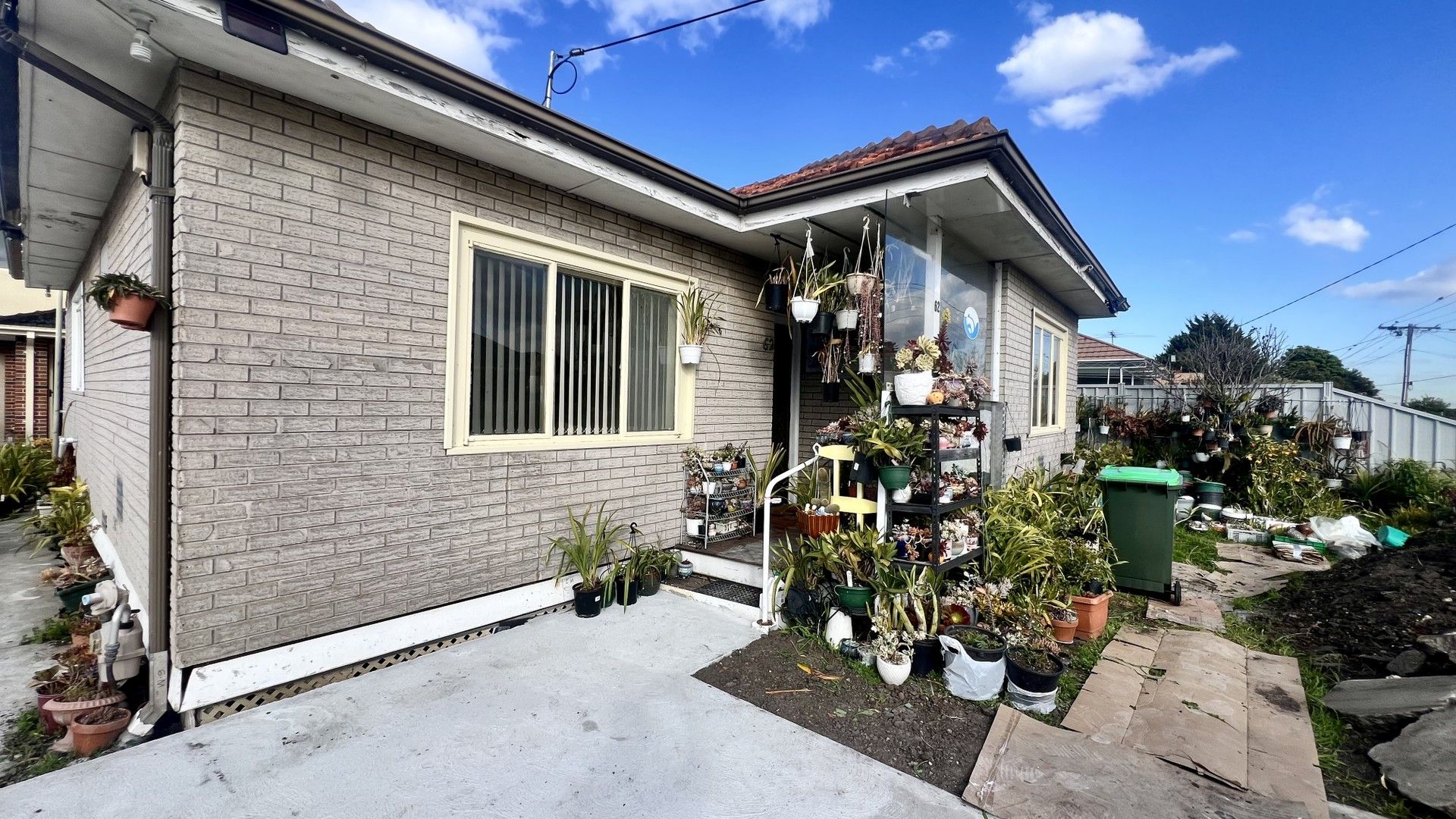 3 bedrooms House in 62 Erica Avenue ST ALBANS VIC, 3021