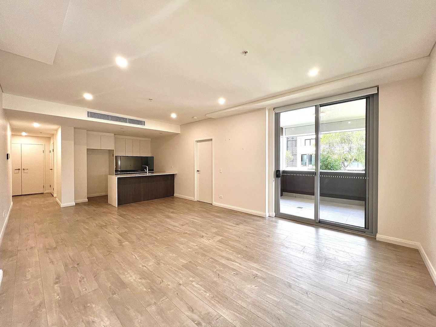 2 bedrooms Apartment / Unit / Flat in 102/70 Regent Street KOGARAH NSW, 2217
