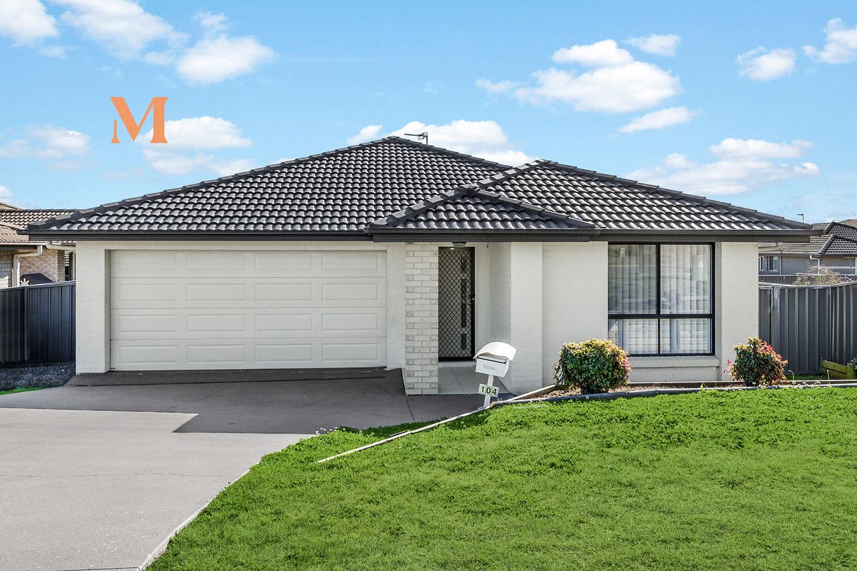 4 bedrooms House in 104 Radford Street CLIFTLEIGH NSW, 2321