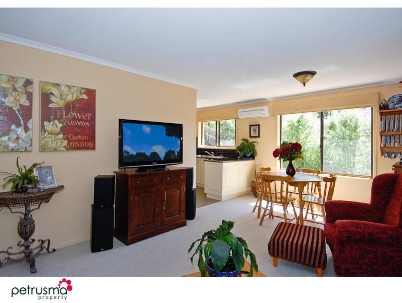 1/110 Montrose Rd, MONTROSE TAS 7010, Image 2