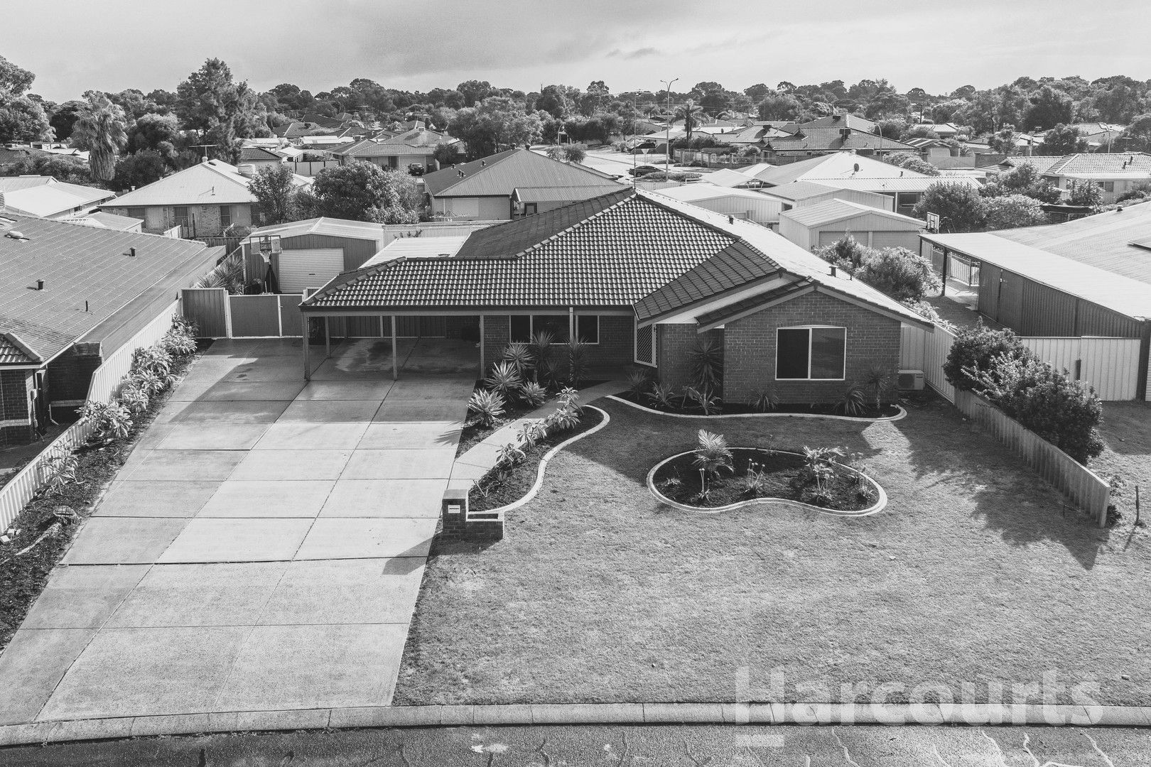 14 Pentland Crescent, Dudley Park WA 6210, Image 0