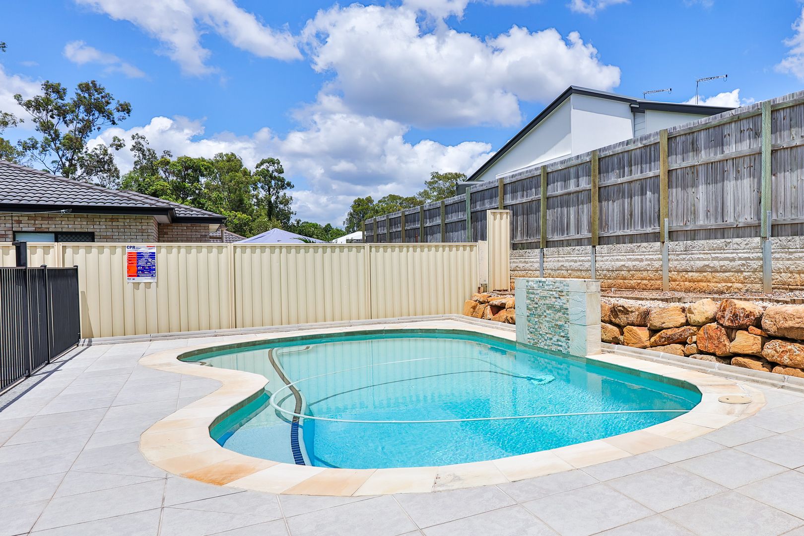 9 Dilges Court, Hillcrest QLD 4118, Image 1