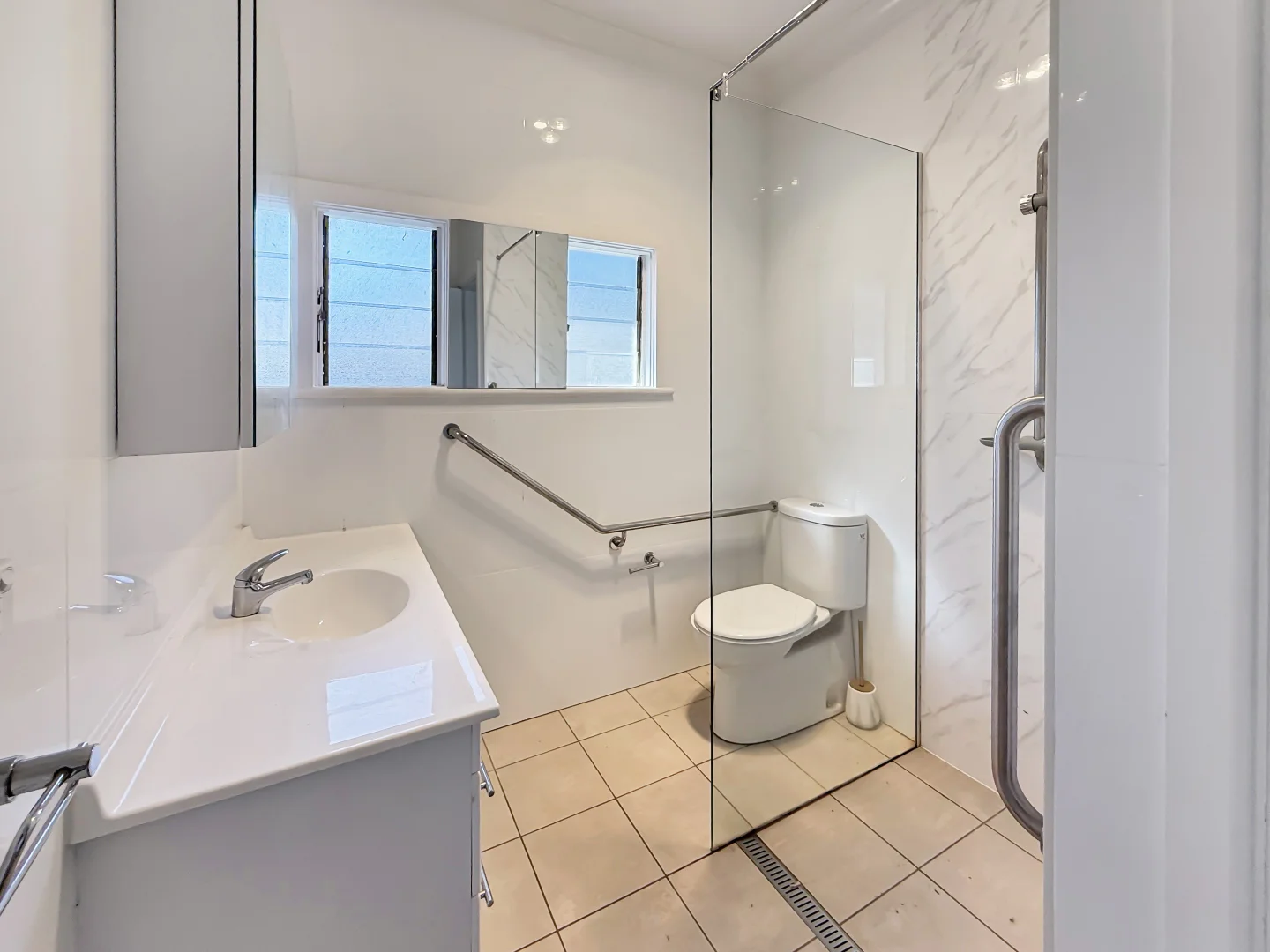 Additional image 8 of 14 Binalong Street, Young NSW 2594