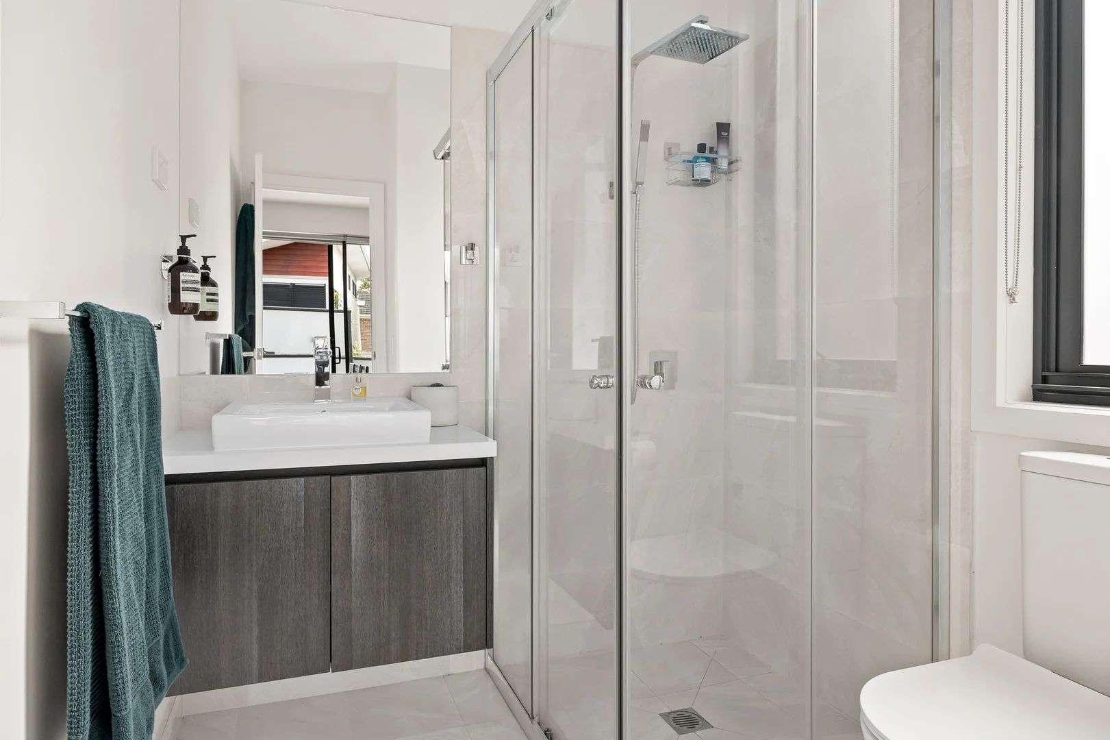 Additional image 5 of 2/180 Hawdon Street, Heidelberg VIC 3084