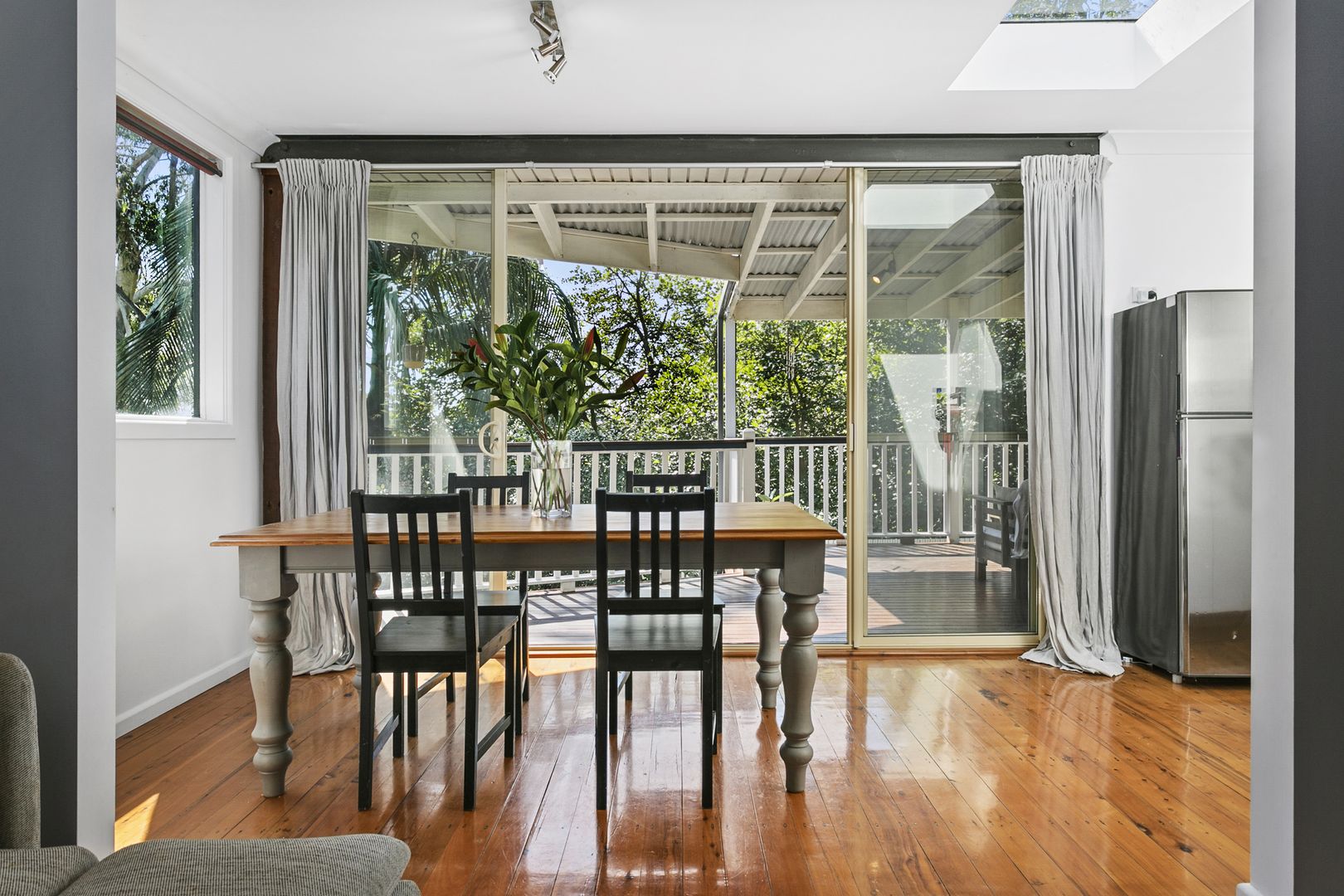 8 Ninth Avenue, Jannali NSW 2226, Image 2