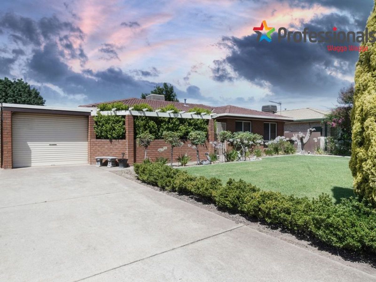 24 Darri Street, Glenfield Park NSW 2650, Image 0