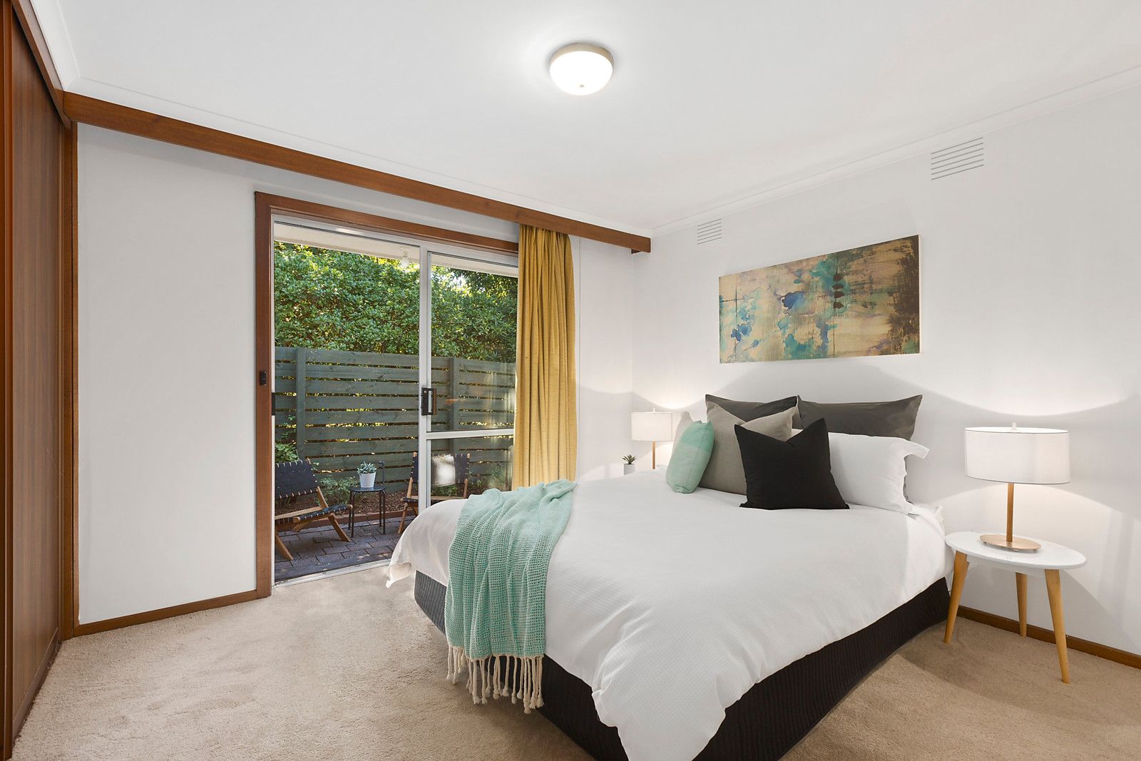 1/12 Broughton Road, Surrey Hills VIC 3127, Image 2