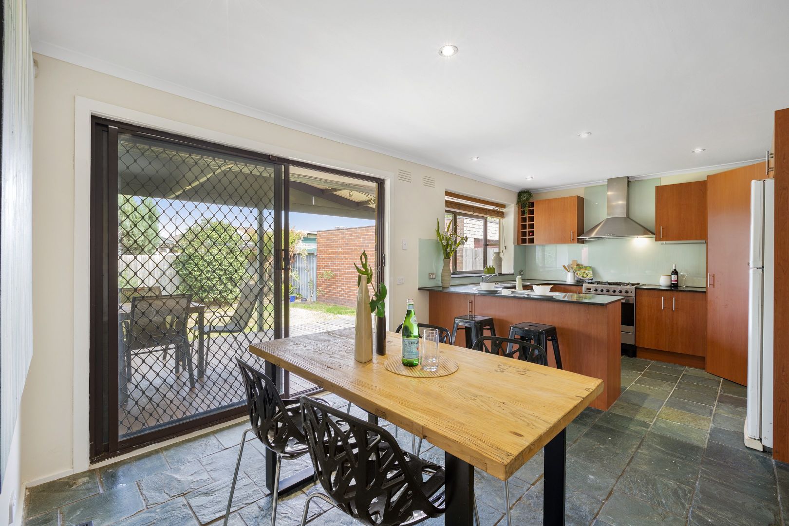 14 Sandleford Place, Dingley Village VIC 3172, Image 2