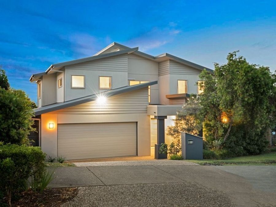 5 bedrooms House in 24 Scoparia Drive BROOKWATER QLD, 4300