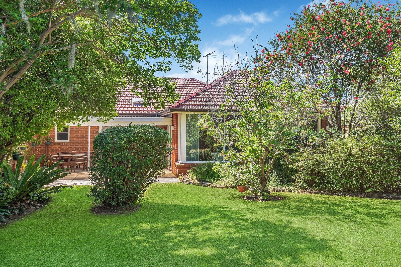 18 Vaughan Avenue, Pennant Hills NSW 2120, Image 2