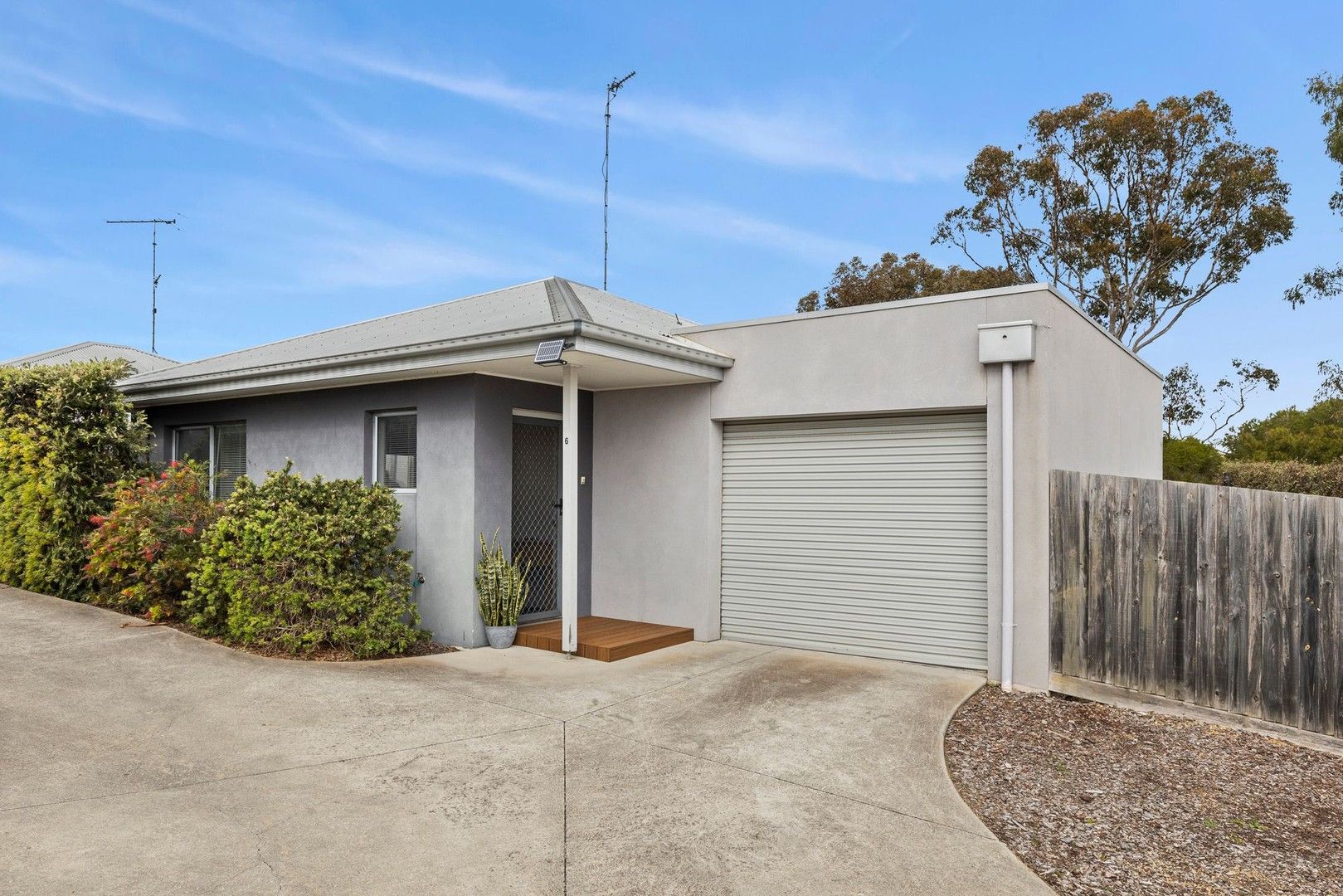 6/50-52 Cypress Crescent, Leopold VIC 3224, Image 2