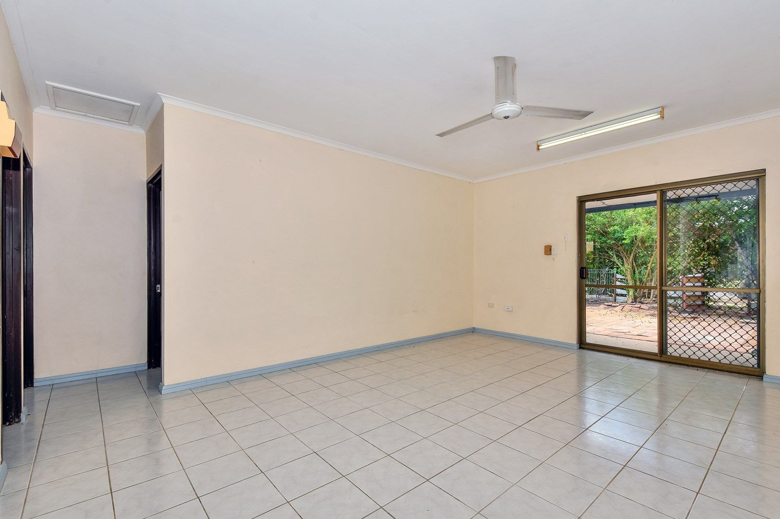 9/2 Paqualin Road, Malak NT 0812, Image 2