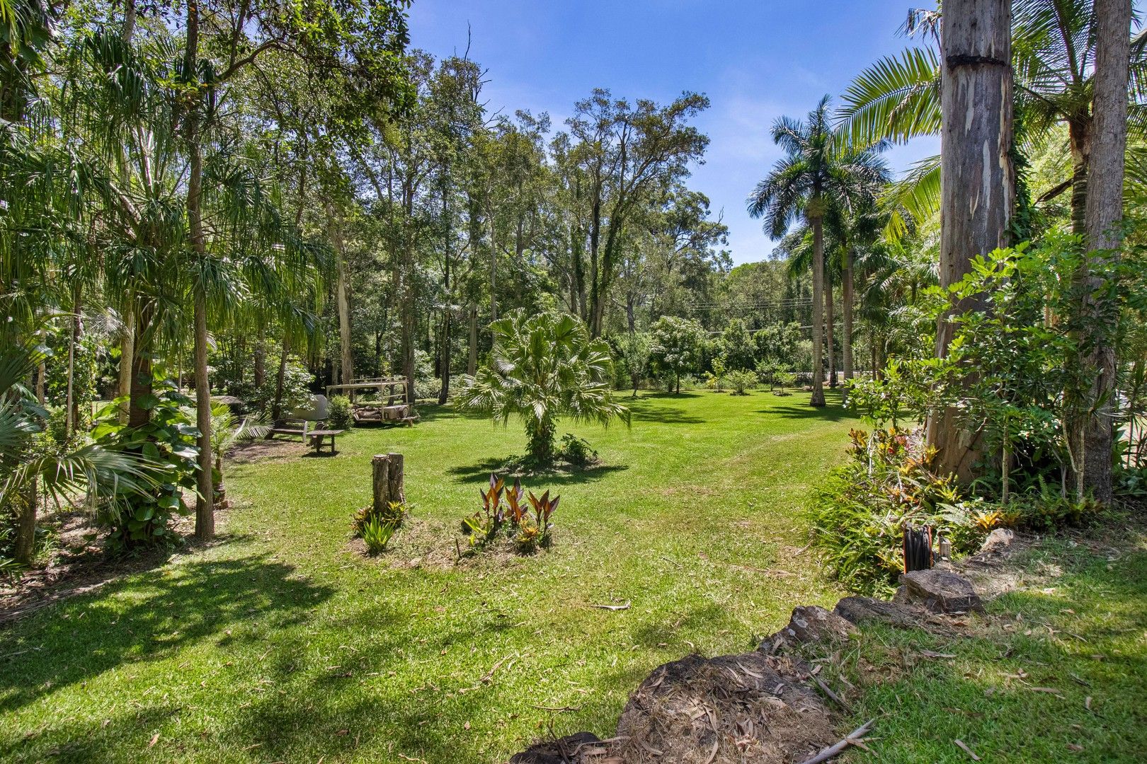 5 bedrooms Acreage / Semi-Rural in 2106 Old Gympie Road GLASS HOUSE MOUNTAINS QLD, 4518