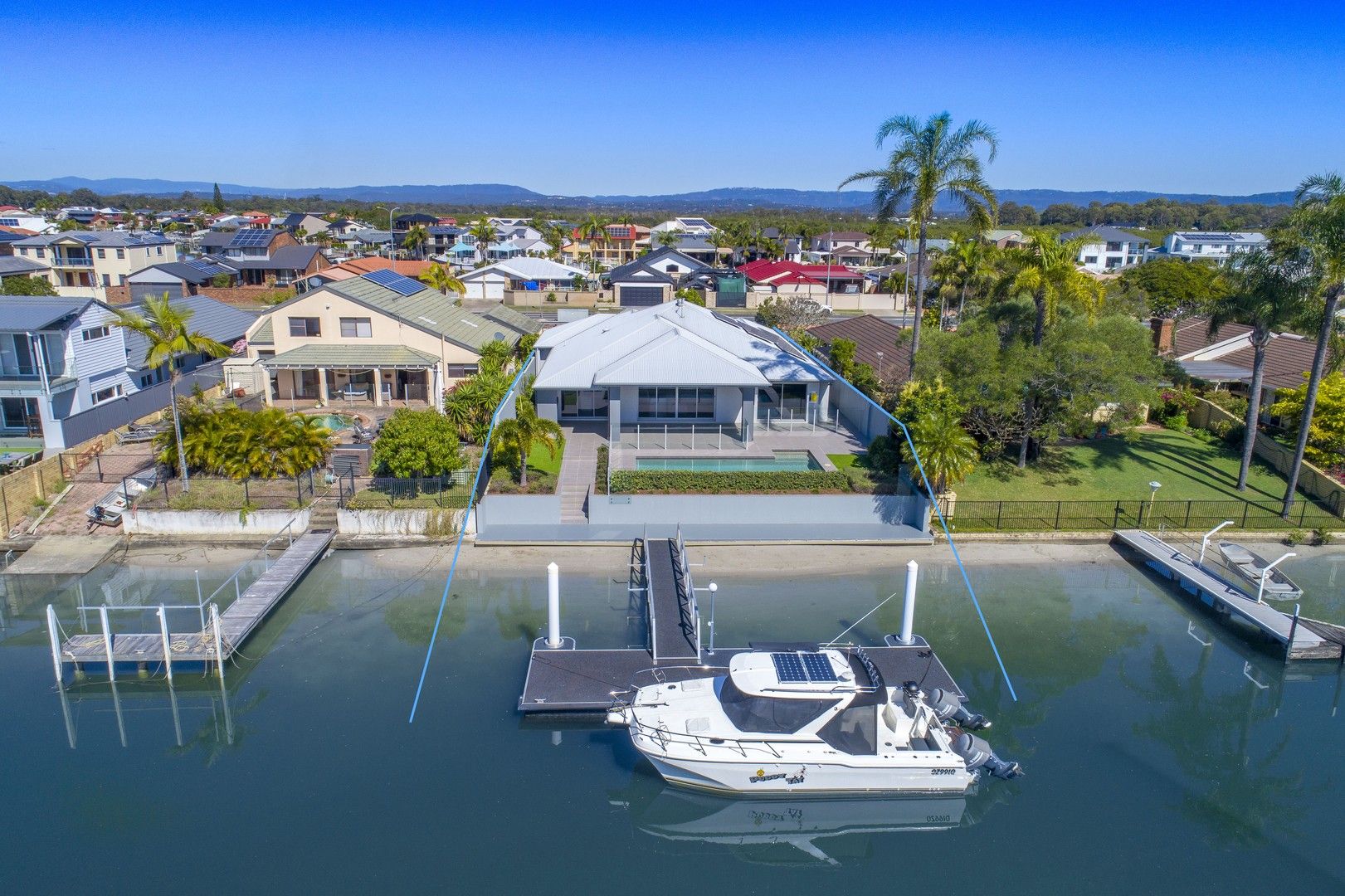 27 Oxley Drive, Paradise Point QLD 4216, Image 0