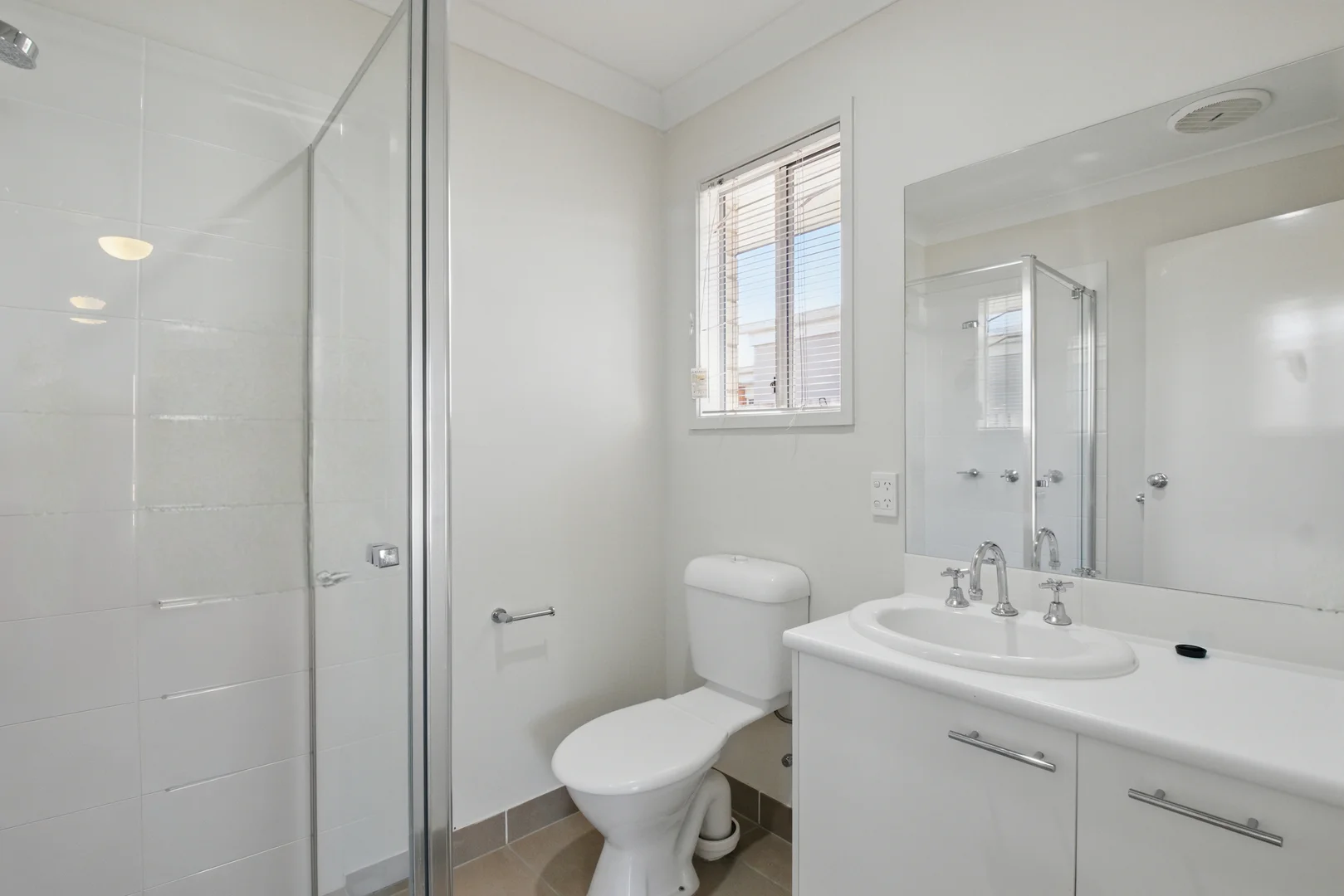 Additional image 9 of 22 Eagleton Crescent, Leichhardt QLD 4305