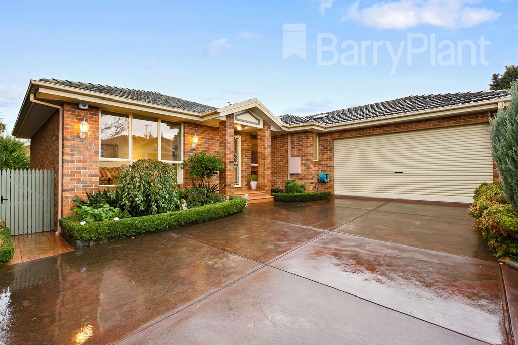 2/13 Kirstina Road, Glen Waverley VIC 3150, Image 0