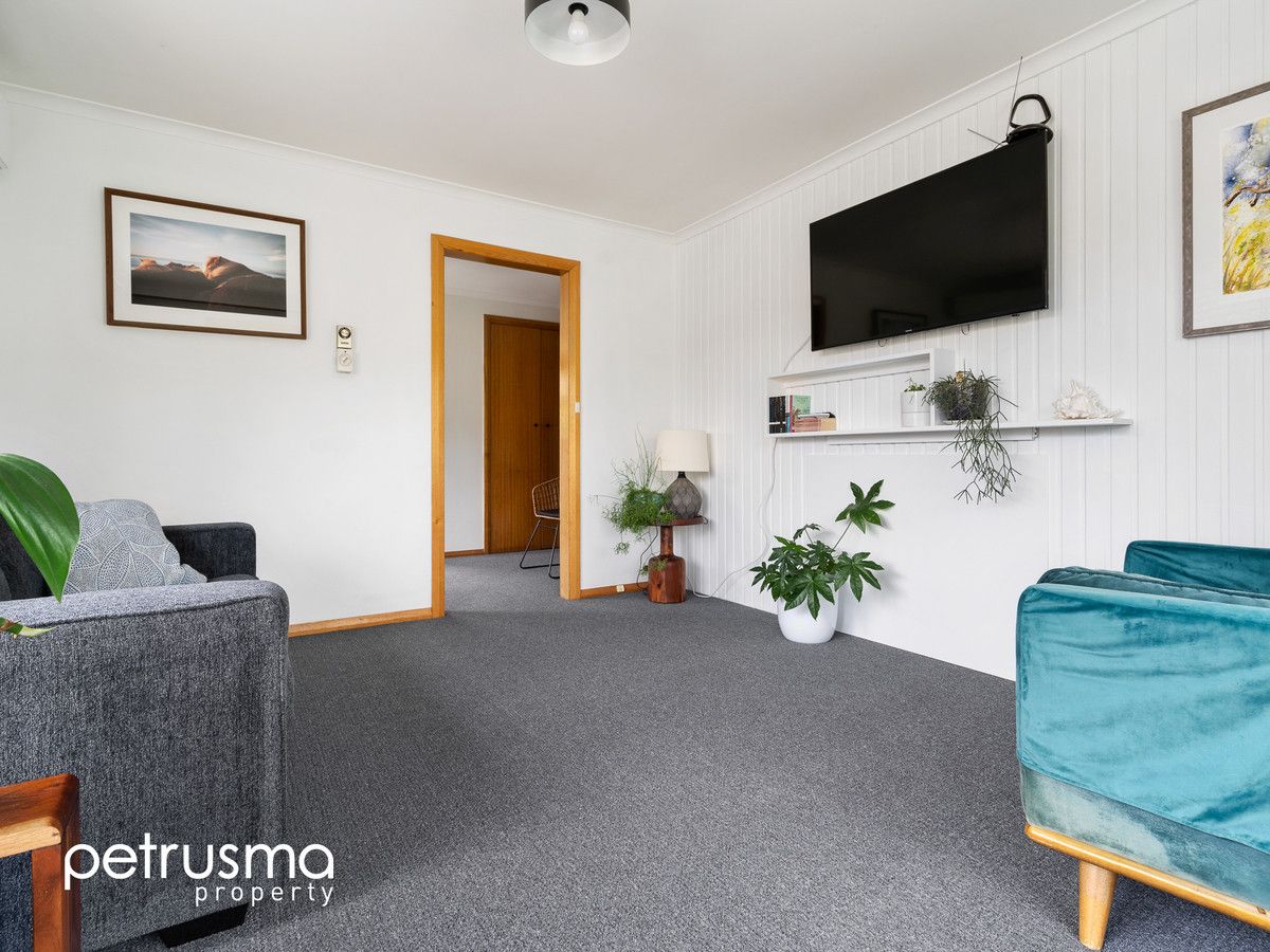 2/15 Cross Street, New Town TAS 7008, Image 2