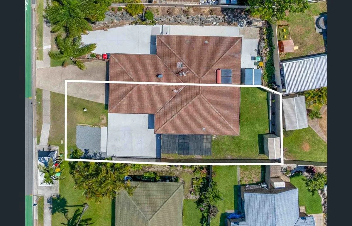 Additional image 12 of 1/216 Olsen Avenue, Arundel QLD 4214