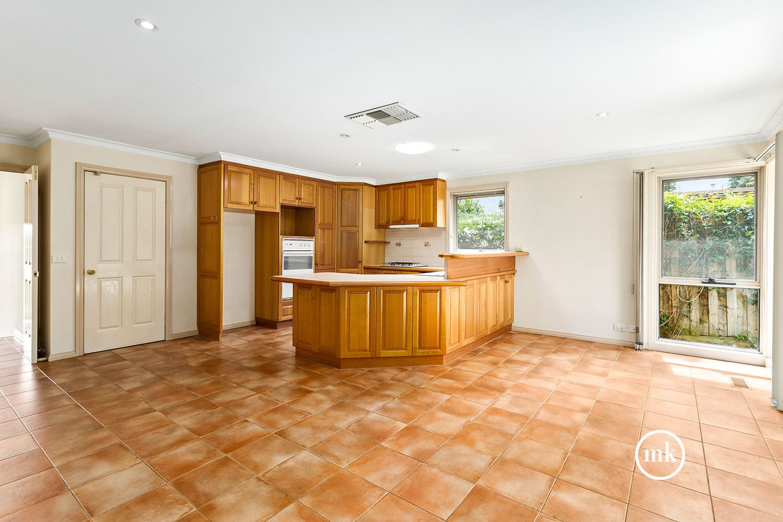 12A Beaconsfield Road, Briar Hill VIC 3088, Image 2