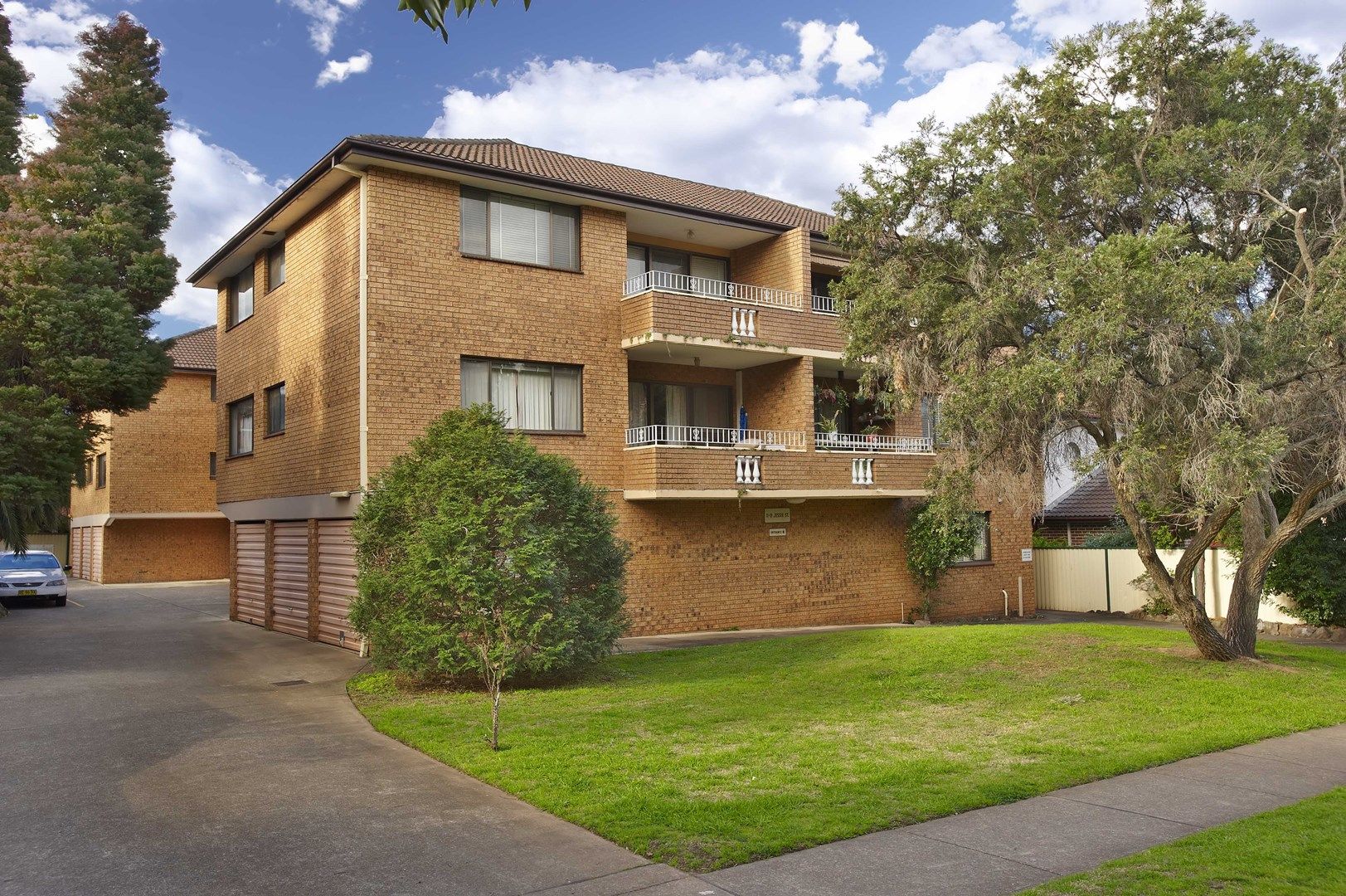 2 bedrooms Apartment / Unit / Flat in 10/11-13 Jessie Street WESTMEAD NSW, 2145