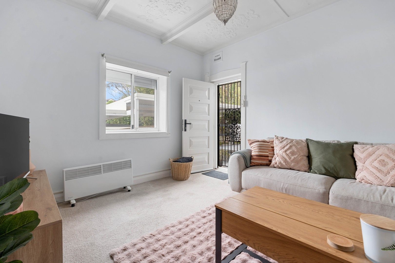 2 bedrooms Apartment / Unit / Flat in 7/678 Old South Head Road ROSE BAY NSW, 2029