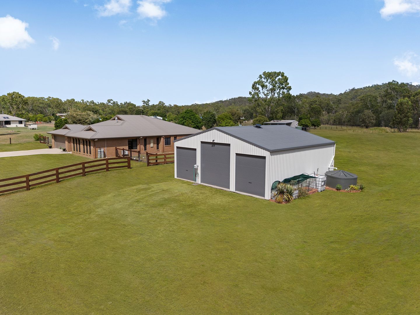 9 Lagoon Road, Beecher QLD 4680, Image 2