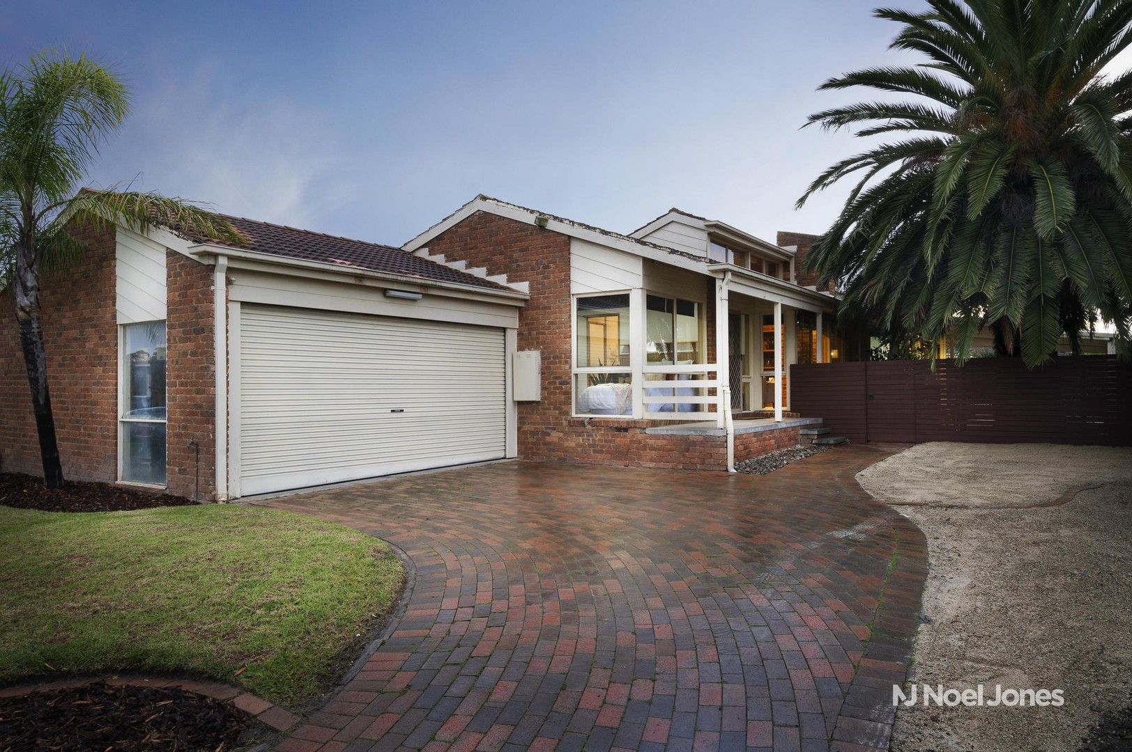 15 Myalla Court, Wantirna South VIC 3152, Image 0