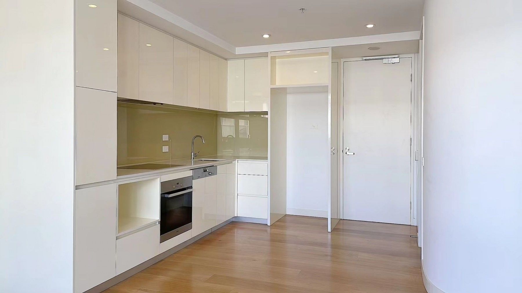 2 bedrooms Apartment / Unit / Flat in 519/70 Nott Street PORT MELBOURNE VIC, 3207