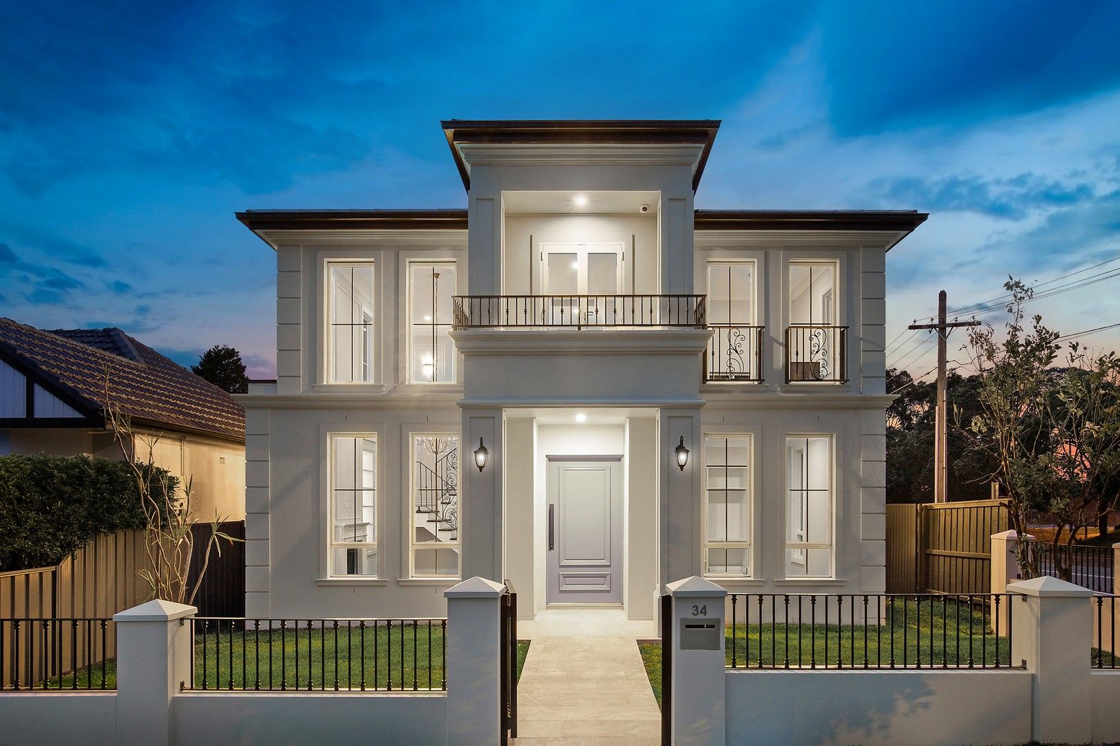 5 bedrooms House in 34 Eaton Street WILLOUGHBY NSW, 2068