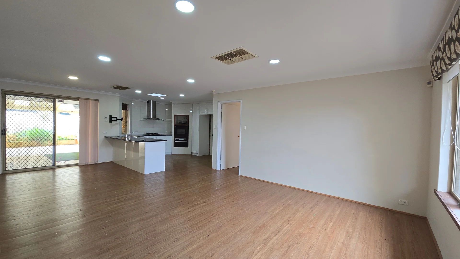 Additional image 8 of 86 Kilkenny Cir, Waterford WA 6152