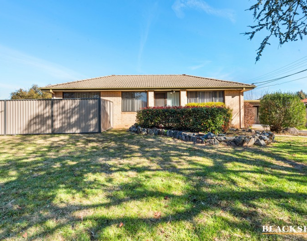 38 Matina Street, Narrabundah ACT 2604