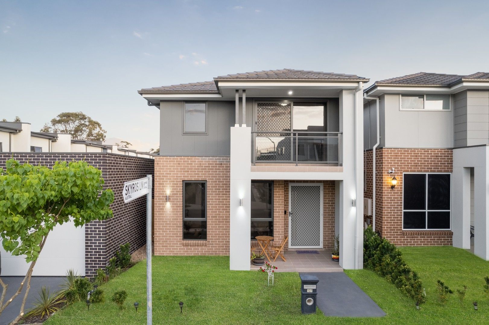 4 bedrooms House in 137 Andalusian Street AUSTRAL NSW, 2179