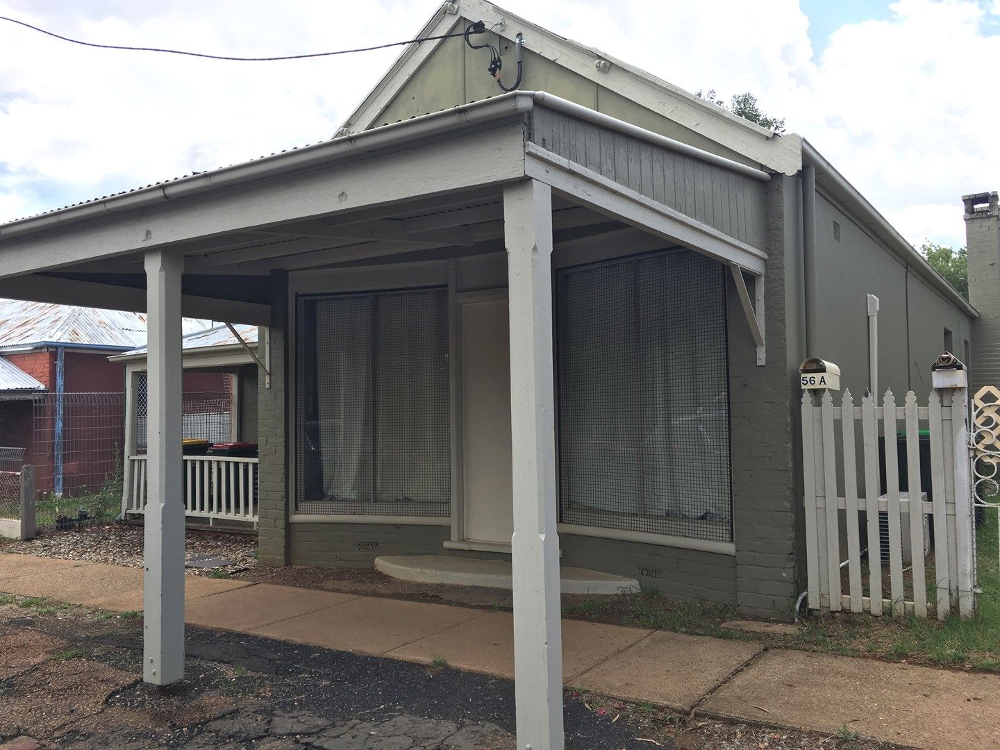 2 bedrooms House in 56A PERCY STREET WELLINGTON NSW, 2820