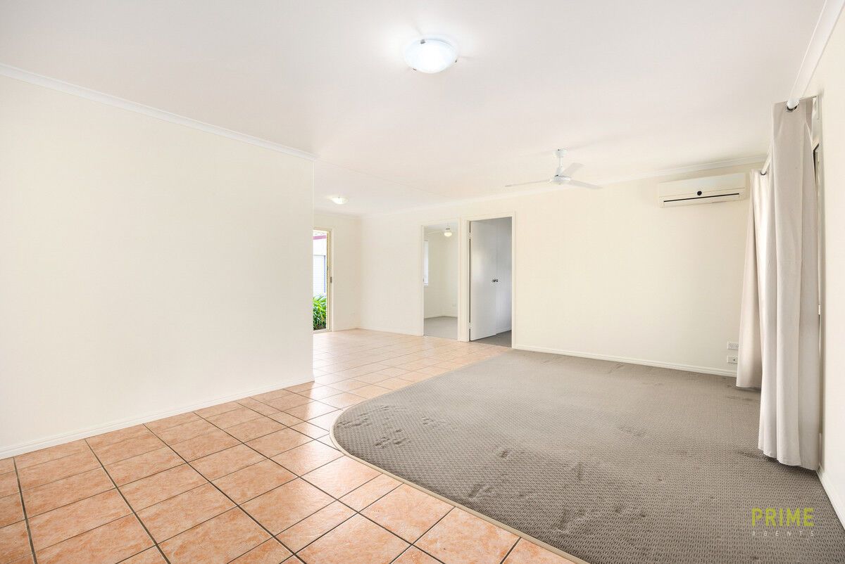 98 Honiton Street, Torquay QLD 4655, Image 2