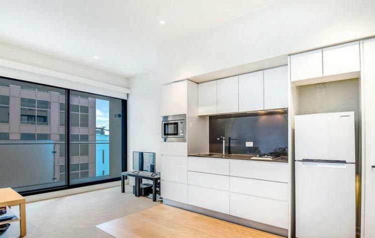 2 bedrooms Apartment / Unit / Flat in 1712/199 William Street MELBOURNE VIC, 3000