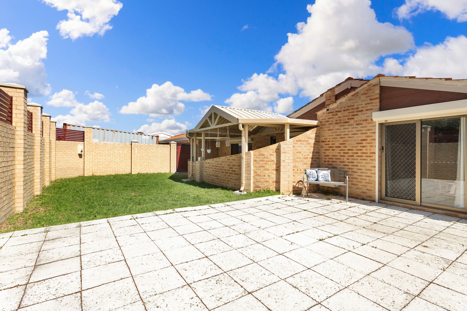 7 Hanrahan Loop, Kardinya WA 6163, Image 2