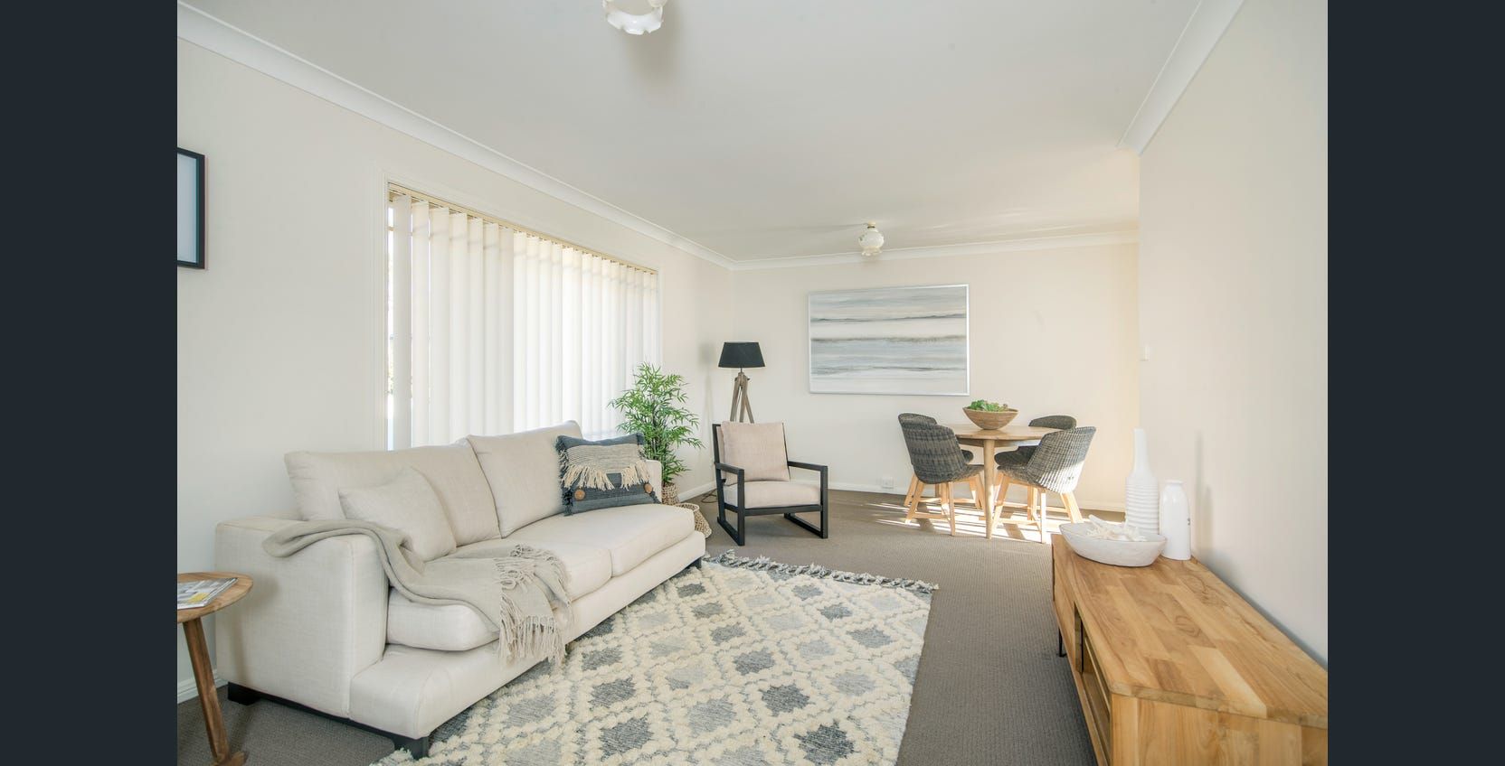 2 bedrooms House in 1/3 Barellan St LAMBTON NSW, 2299