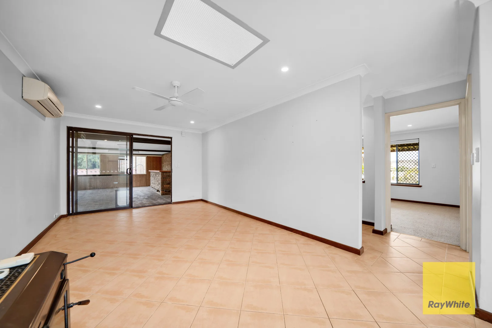 Additional image 11 of 19 Traverse Road, Mullaloo WA 6027