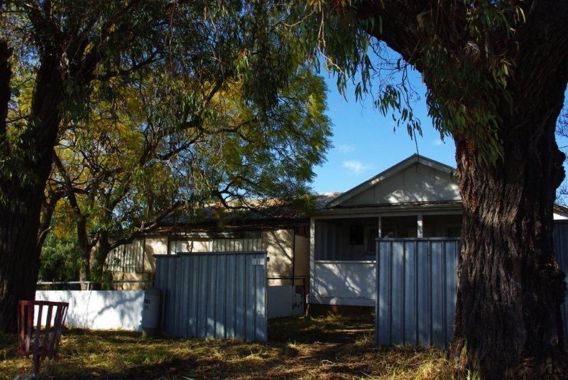 11 Mackeral Street, MUMBIL NSW 2820, Image 1