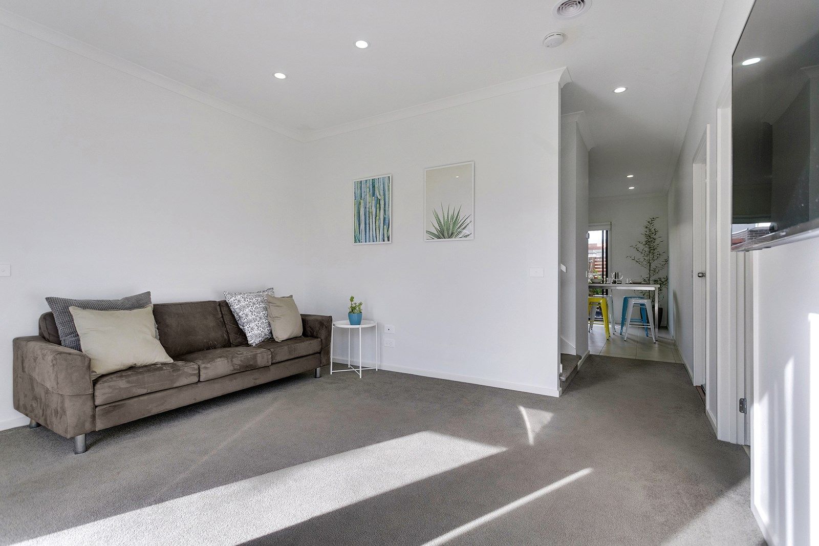 1/2 Amron Street, Chelsea Heights VIC 3196, Image 2