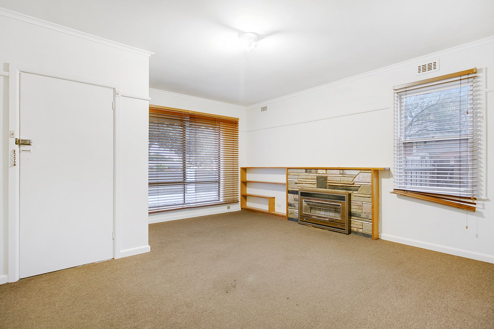 245 Frankston Dandenong Road, Frankston North VIC 3200, Image 2